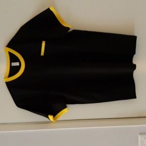 Custom-made t-shirt crew neck designed by Raymond hash